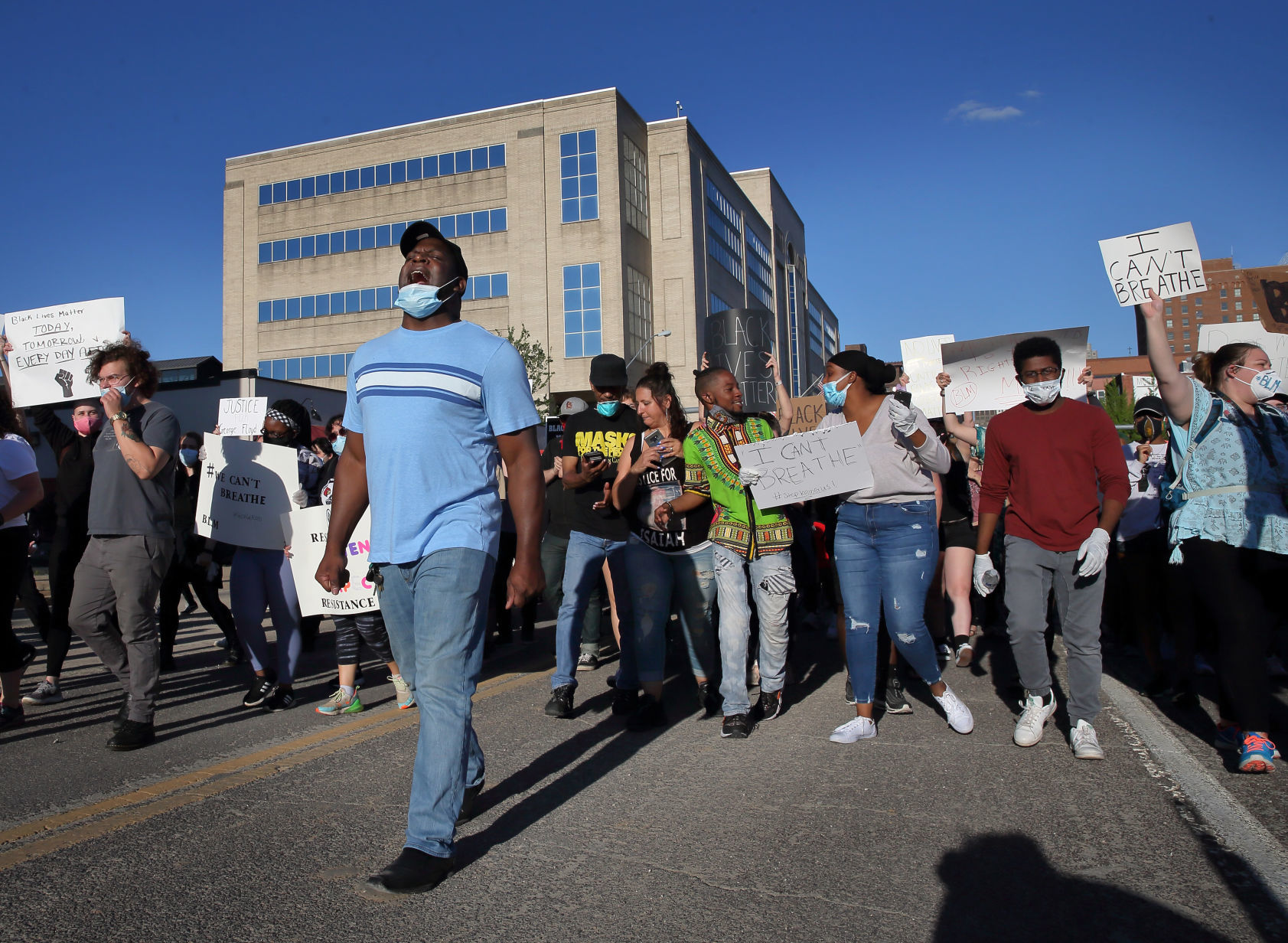 Protesters march St. Louis streets in solidarity with Minneapolis